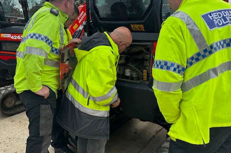 Police Checking (1)