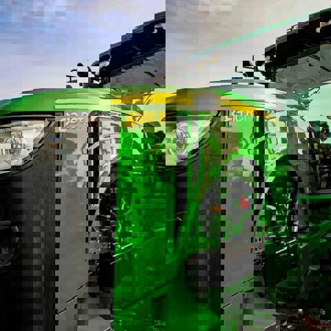 Hannah Shedrow M Lhuhxczxi Unsplash