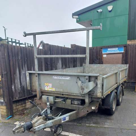 Trailer that has been recovered, parked safely off the road.